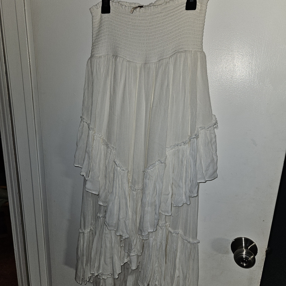 Elegant White Tiered Women's Skirt